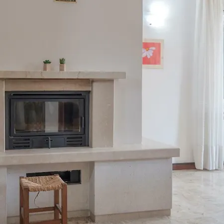 Holiday House San Quirico 別荘 Castello